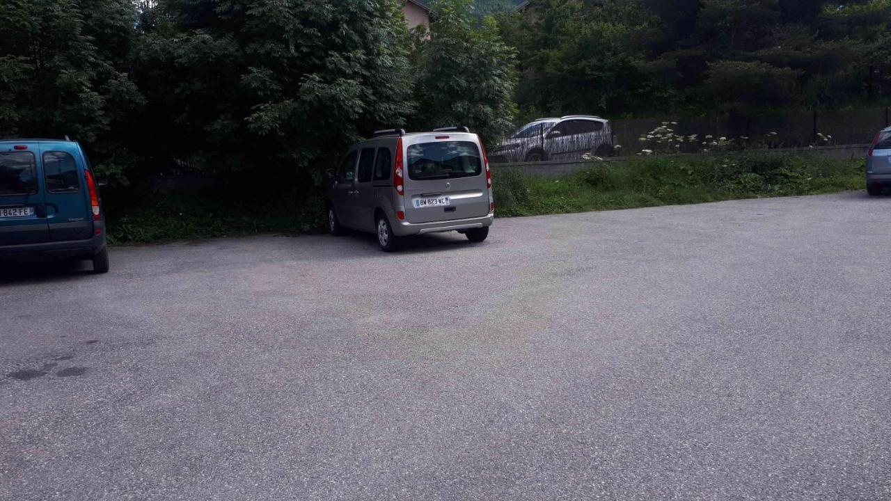 Briancon, Appartement Avec Jardin Et Terrasse. Exterior photo